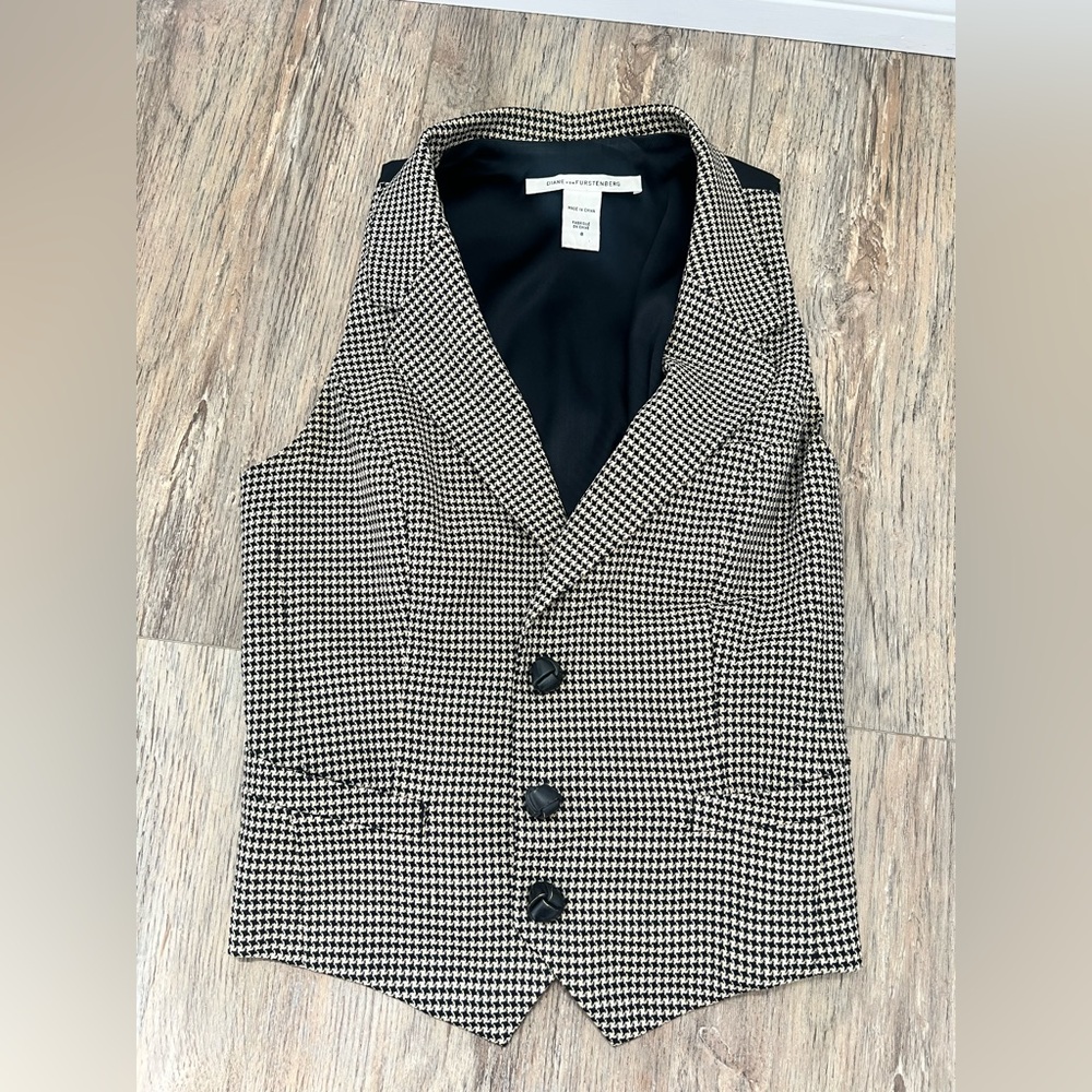 Diane von Furstenberg Black and White Houndstooth Vest